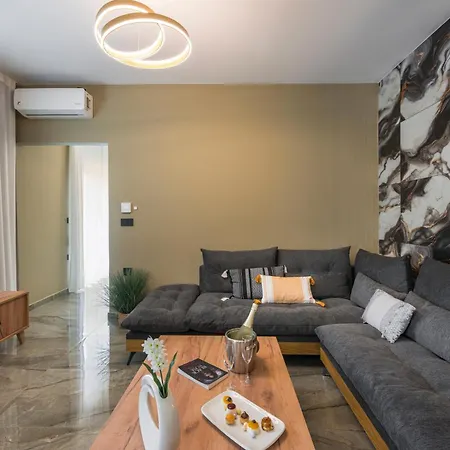 Rokakis Home- 95 Sqm 아파트