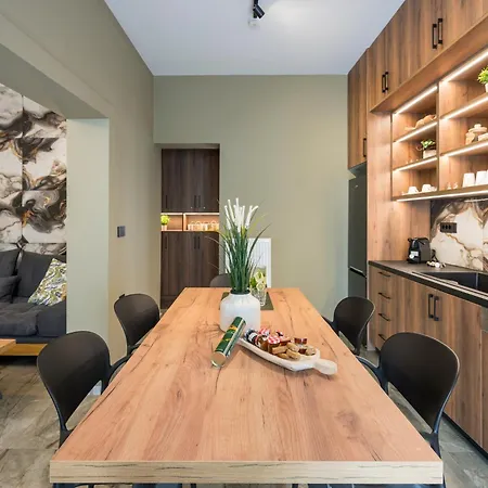 Rokakis Home- 95 Sqm