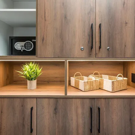 Rokakis Home- 95 Sqm 아파트