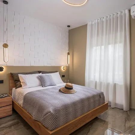 Rokakis Home- 95 Sqm 아파트 *