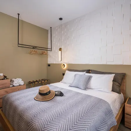 Rokakis Home- 95 Sqm 아파트