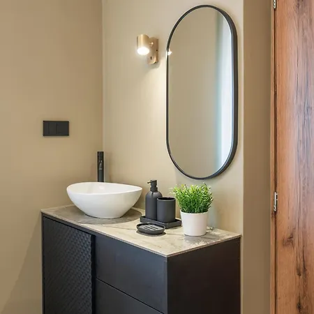Rokakis Home- 95 Sqm *